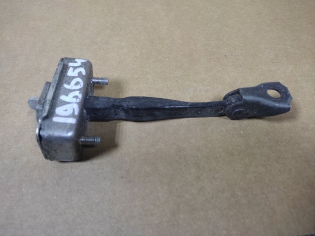 80430-4GA0A | Ограничитель двери передн. лев. INFINITI Q50 15-20 - Фото 2