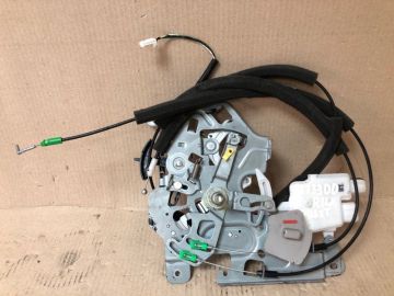 Замок двери боковой лев. NISSAN QUEST S 11-17