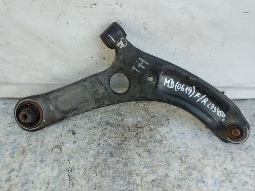 54501-3Y000 | Важіль передньої підвіски нижній прав. HYUNDAI ELANTRA MD 10-15