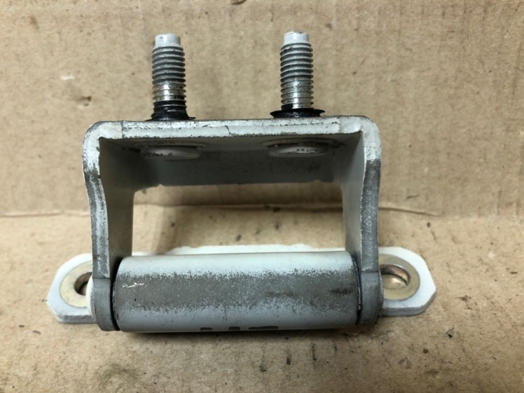 90400-CY200 | Петля кришки багажника лів. NISSAN QUEST S 11-17 - Фото 4