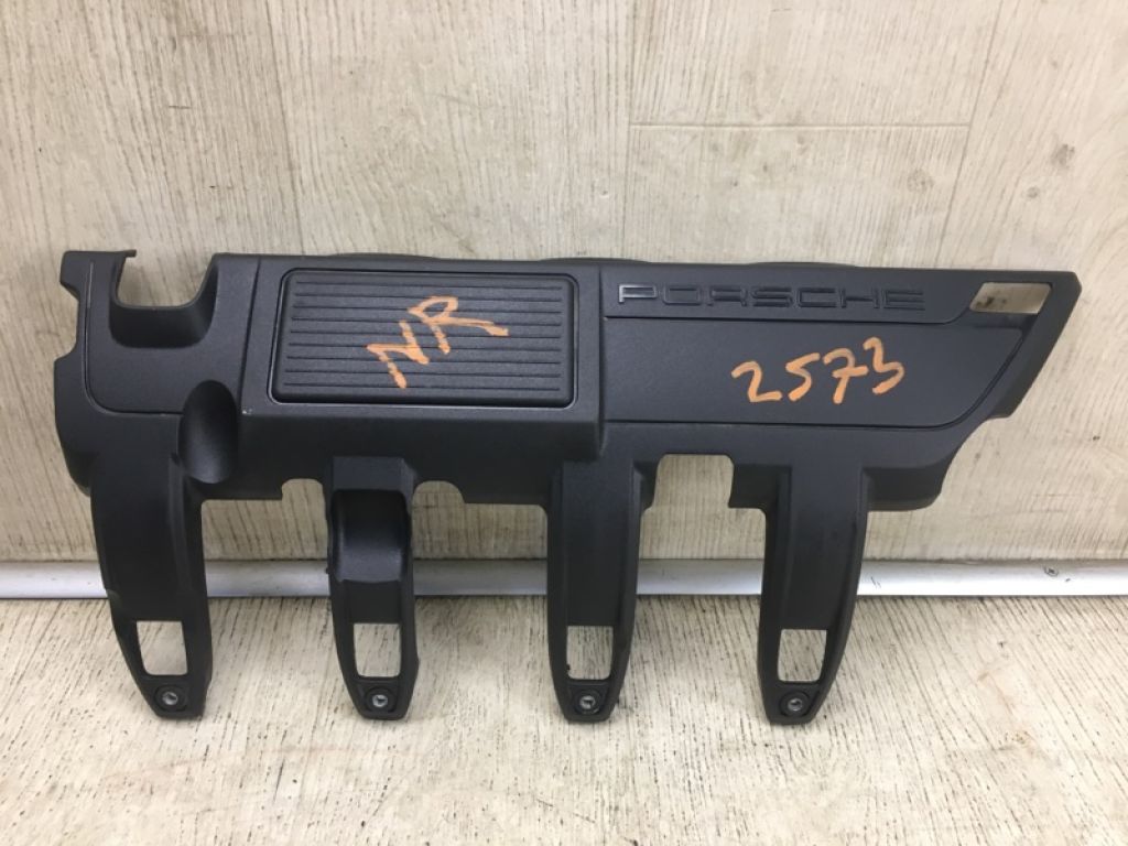 7PP 103 908 B | Накладка двигателя декоративная PORSCHE CAYENNE 10-18