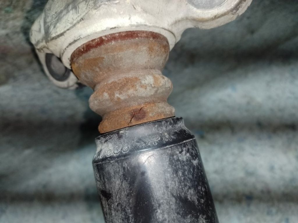 DG9Z-18125-U | Амортизатор задн. FORD FUSION 14- - Фото 3