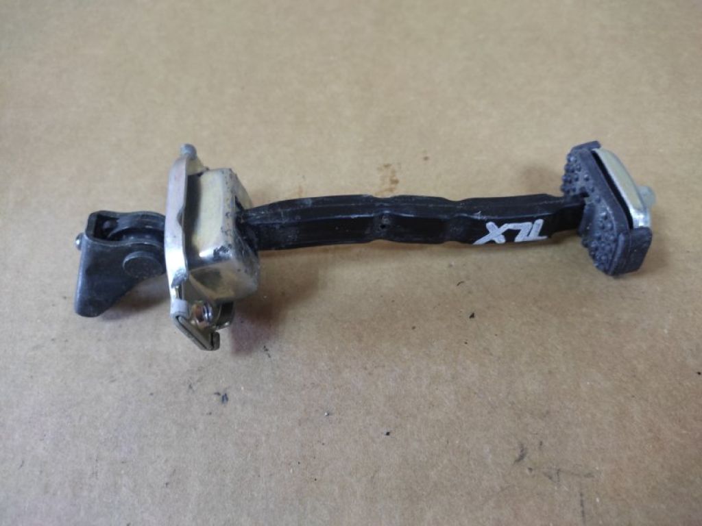 72340-TZ3-A01 | Ограничитель двери передн. прав. ACURA TLX 14-17