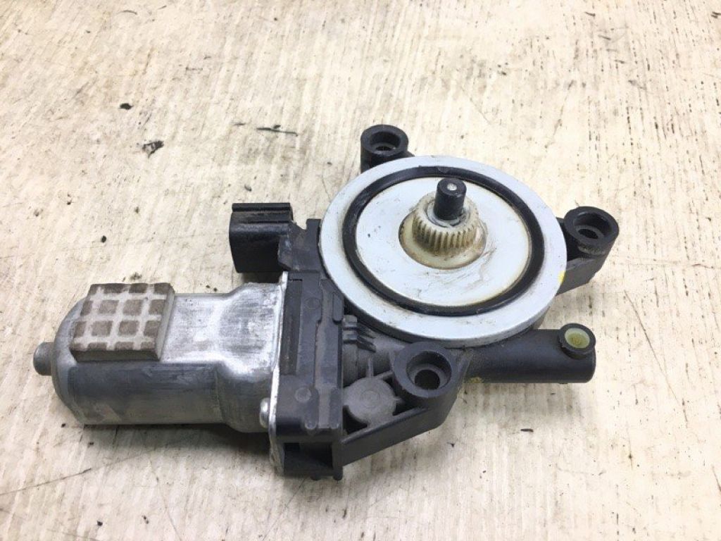 82460-C1000 | Моторчик стеклоподъемника задн. прав. HYUNDAI SONATA LF 2014-