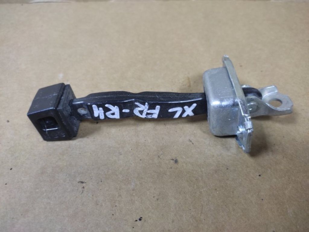 5702A178 | Обмежувач дверей передн. прав. MITSUBISHI ASX / OUTLANDER SPORT 10-21 - Фото 2