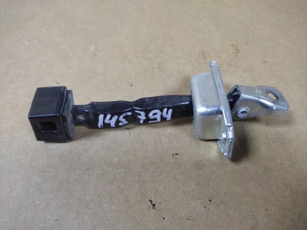 5702A040 | Обмежувач дверей передн. прав. MITSUBISHI OUTLANDER XL 05-13 - Фото 2