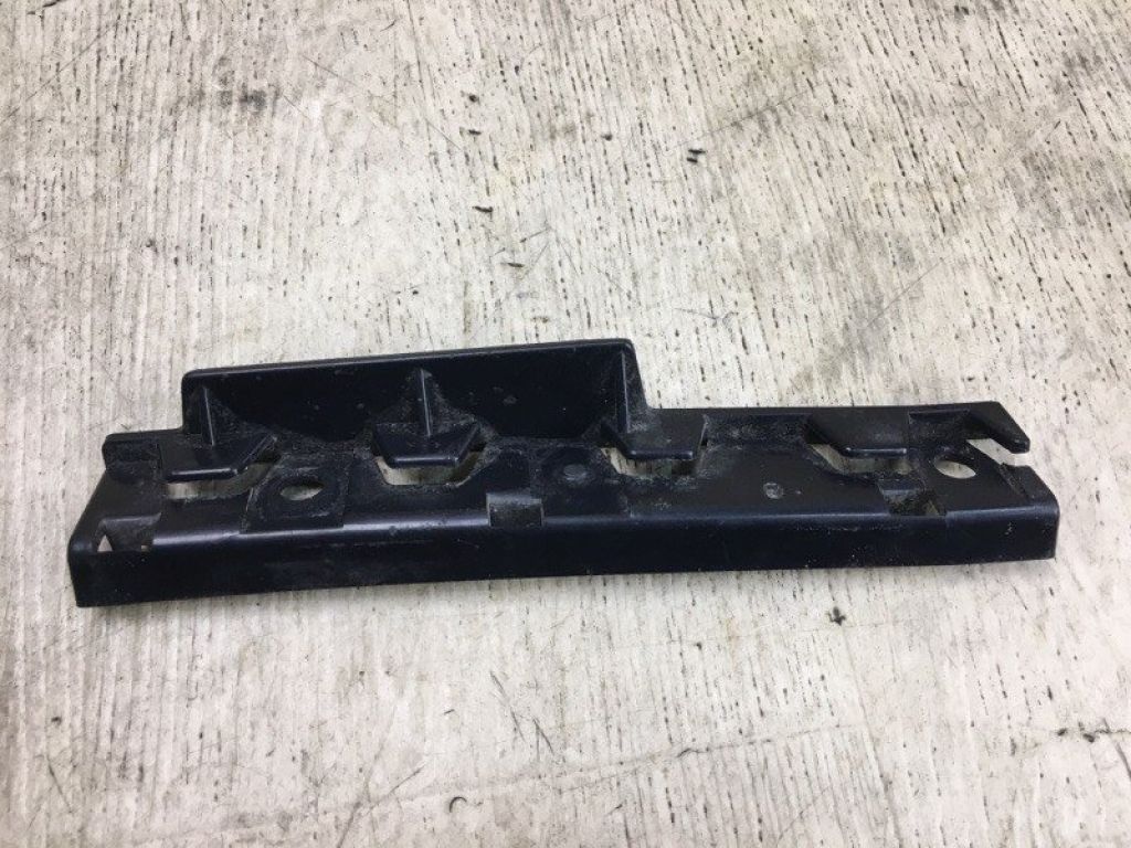 51 77 7 066 228 | Кронштейн крила передн. прав. BMW 5 SERIES 03-10