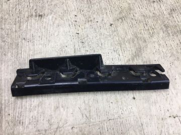 Кронштейн крила передн. прав. BMW 5 SERIES 03-10 Кронштейн крила передн. прав. BMW 5 SERIES 03-10