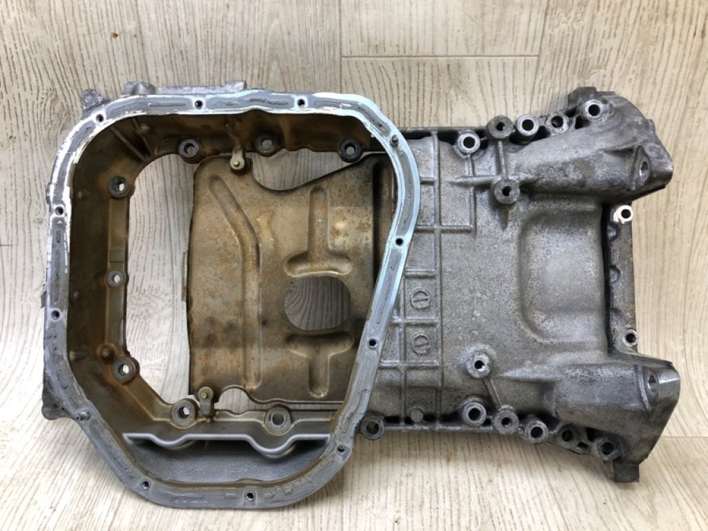 12111-0A040 | Поддон двигателя TOYOTA SOLARA 03-09