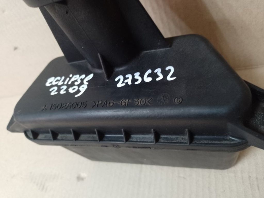 1502A005 | Резонатор повітряного фільтра MITSUBISHI ECLIPSE 05-08 - Фото 4