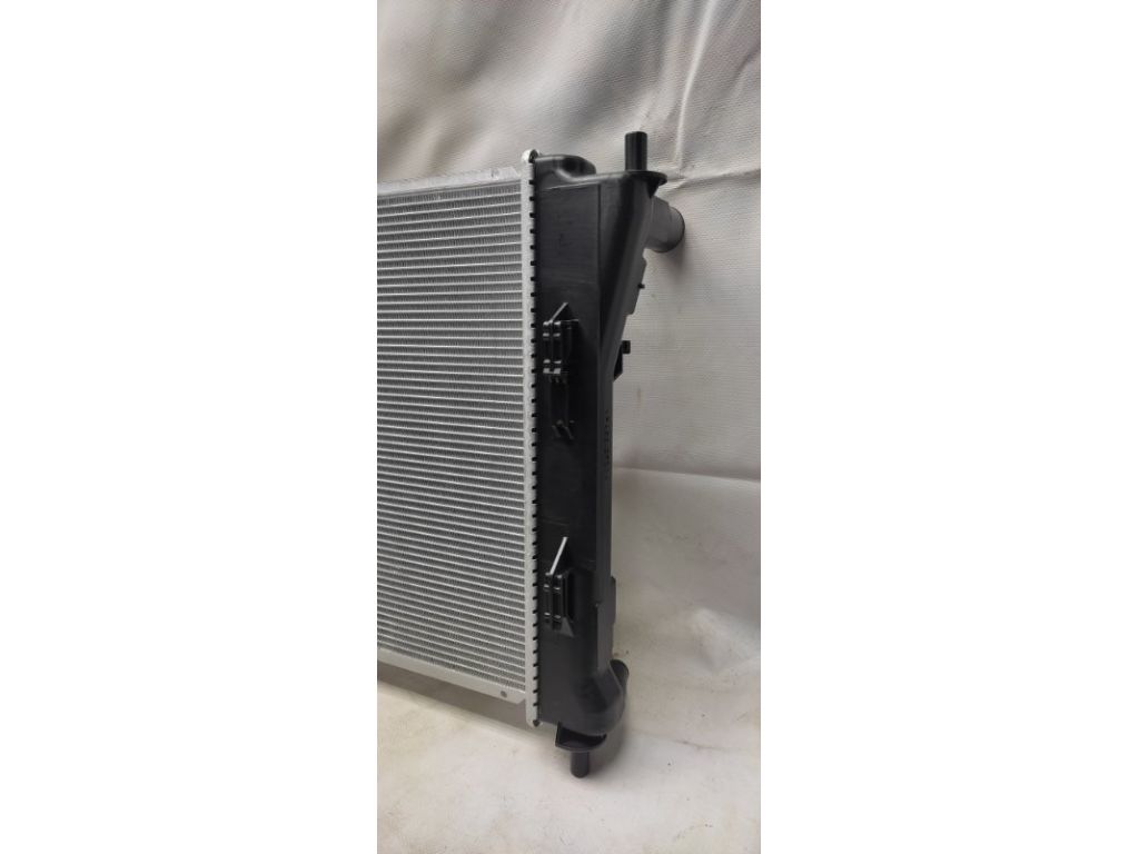 LFFM15200A | Радіатор основний MAZDA 5 CR 05-10 - Фото 6