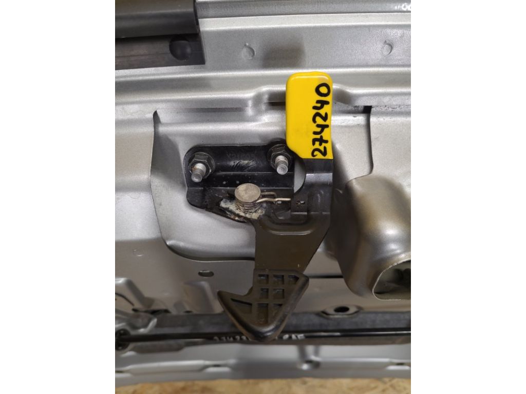 65670-5UR0A | Гак замка капота NISSAN LEAF 18-