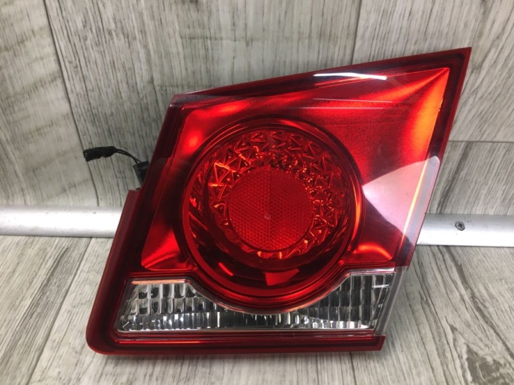 95389372 | Ліхтар внутрішній задн. прав. CHEVROLET CRUZE 08-15