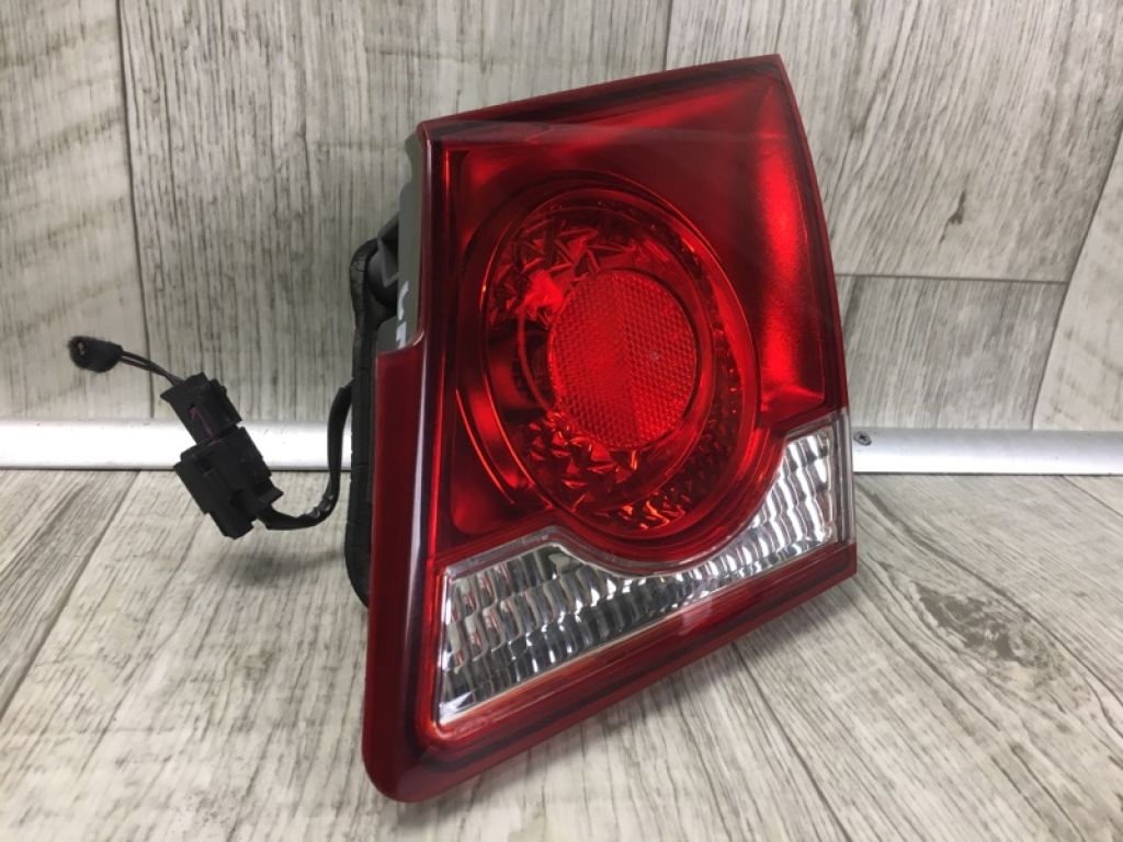 95389372 | Ліхтар внутрішній задн. прав. CHEVROLET CRUZE 08-15 - Фото 2