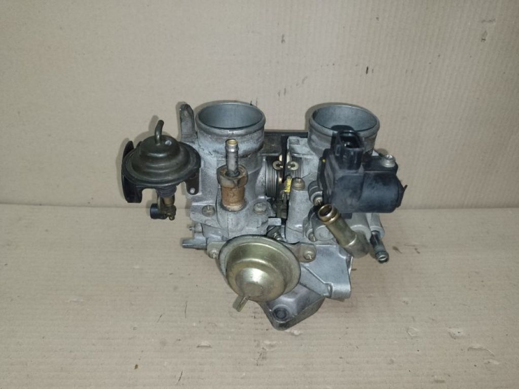 22210-0A110 | Дросельна заслінка TOYOTA AVALON 99-05