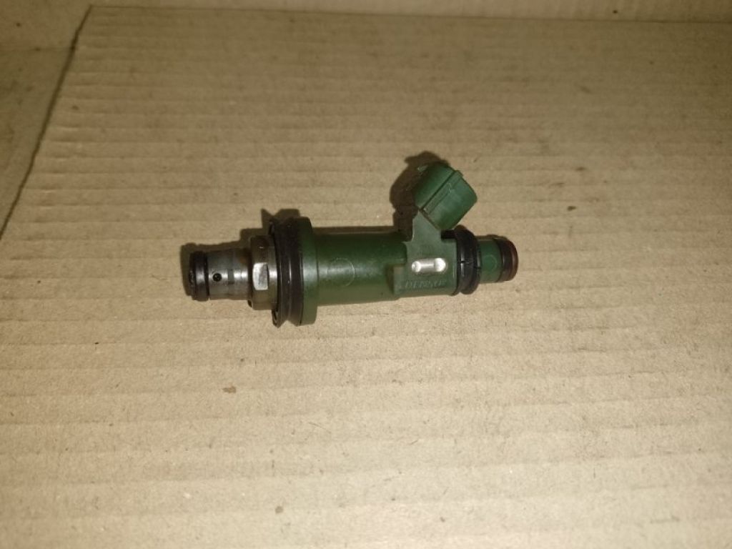 23209-0A010 | Форсунка топливная TOYOTA AVALON 99-05