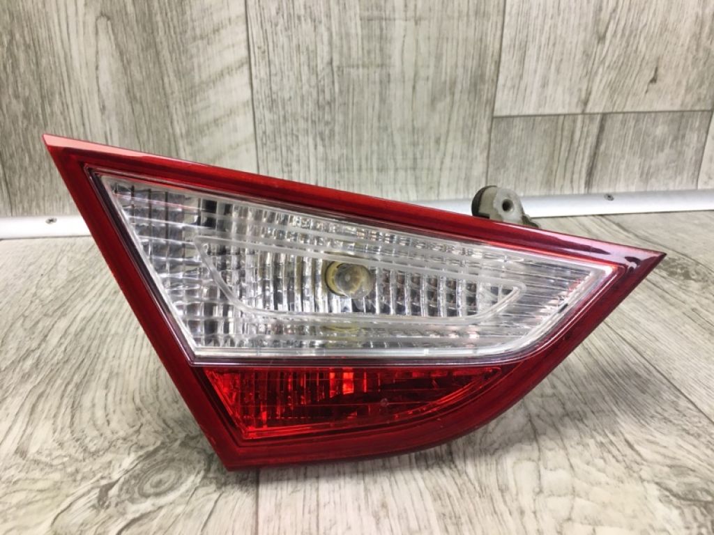 92403-3Q000 | Ліхтар внутрішній задн. лів. HYUNDAI SONATA YF 10-14