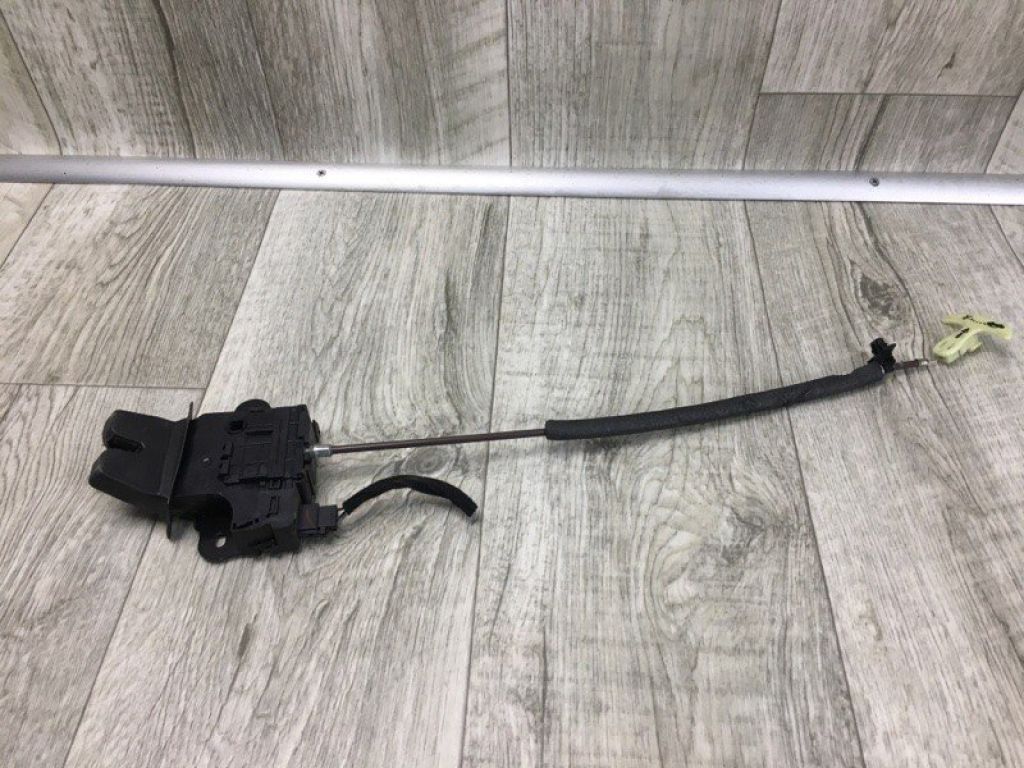 13501988 | Замок крышки багажника CHEVROLET CRUZE 08-15