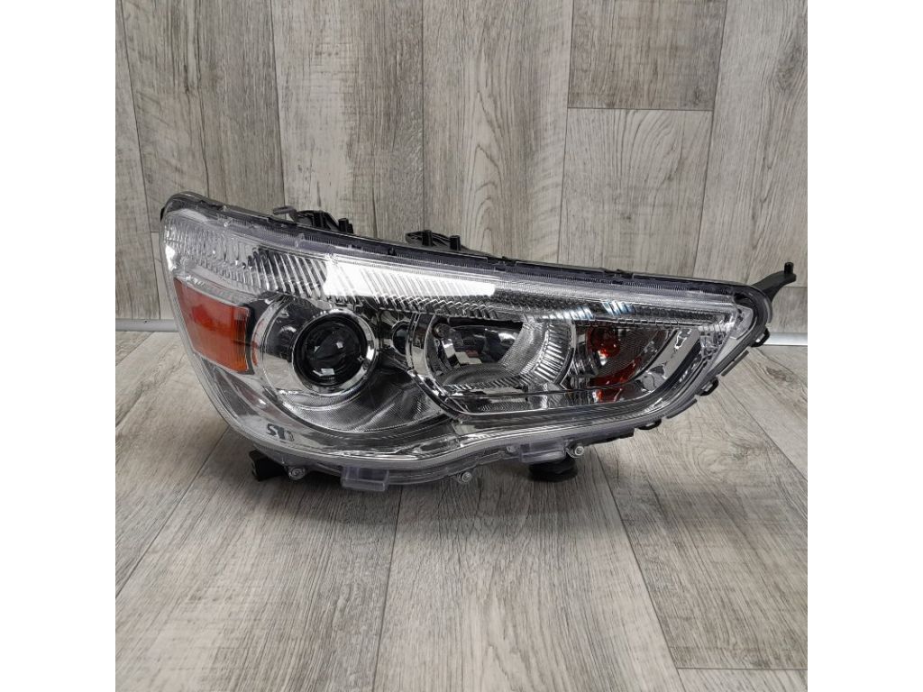 8301B588 | Фара передн. прав. MITSUBISHI ASX / OUTLANDER SPORT 10-21