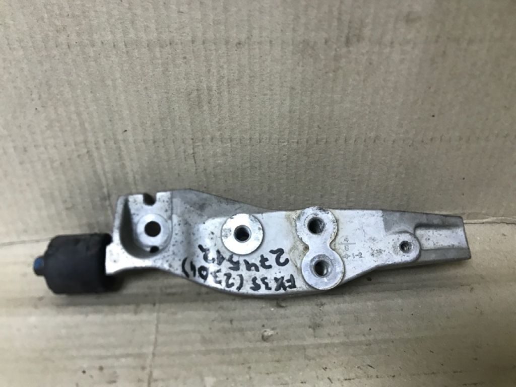 11272-CG100 | Кронштейн опори двигуна прав. INFINITI FX S50 03-08