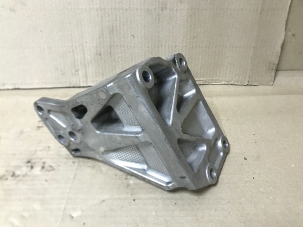 11232-AF801 | Кронштейн опоры двигателя прав. INFINITI FX S50 03-08 - Фото 2