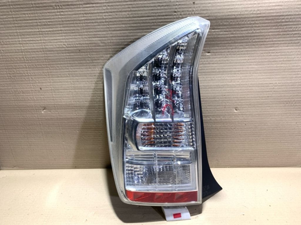 81561-47122 | Ліхтар зовнішній лів. TOYOTA PRIUS - 30 09-17