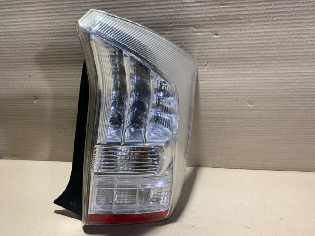 81551-47120 | Ліхтар зовнішній прав. TOYOTA PRIUS - 30 09-17 - Фото 3