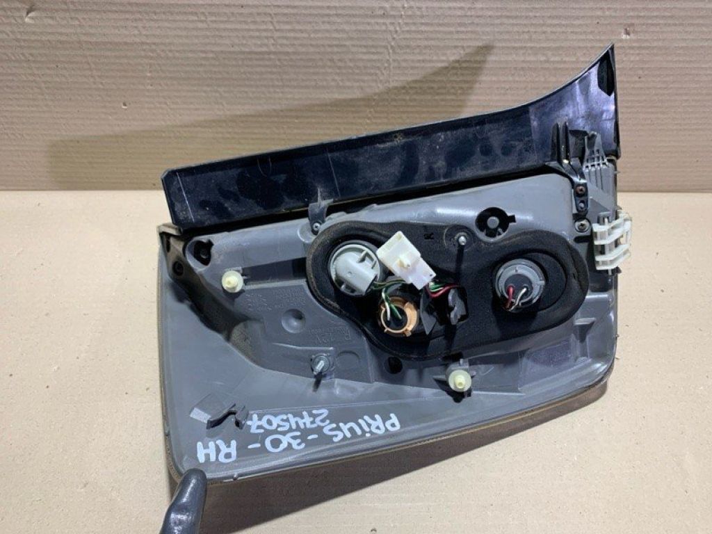 81551-47120 | Ліхтар зовнішній прав. TOYOTA PRIUS - 30 09-17 - Фото 7