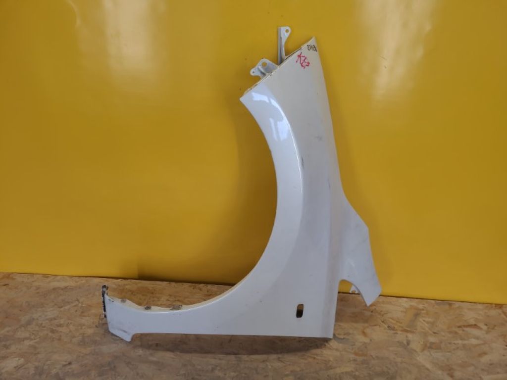 63101-3NF0A | Крыло переднее лев. NISSAN LEAF 10-17