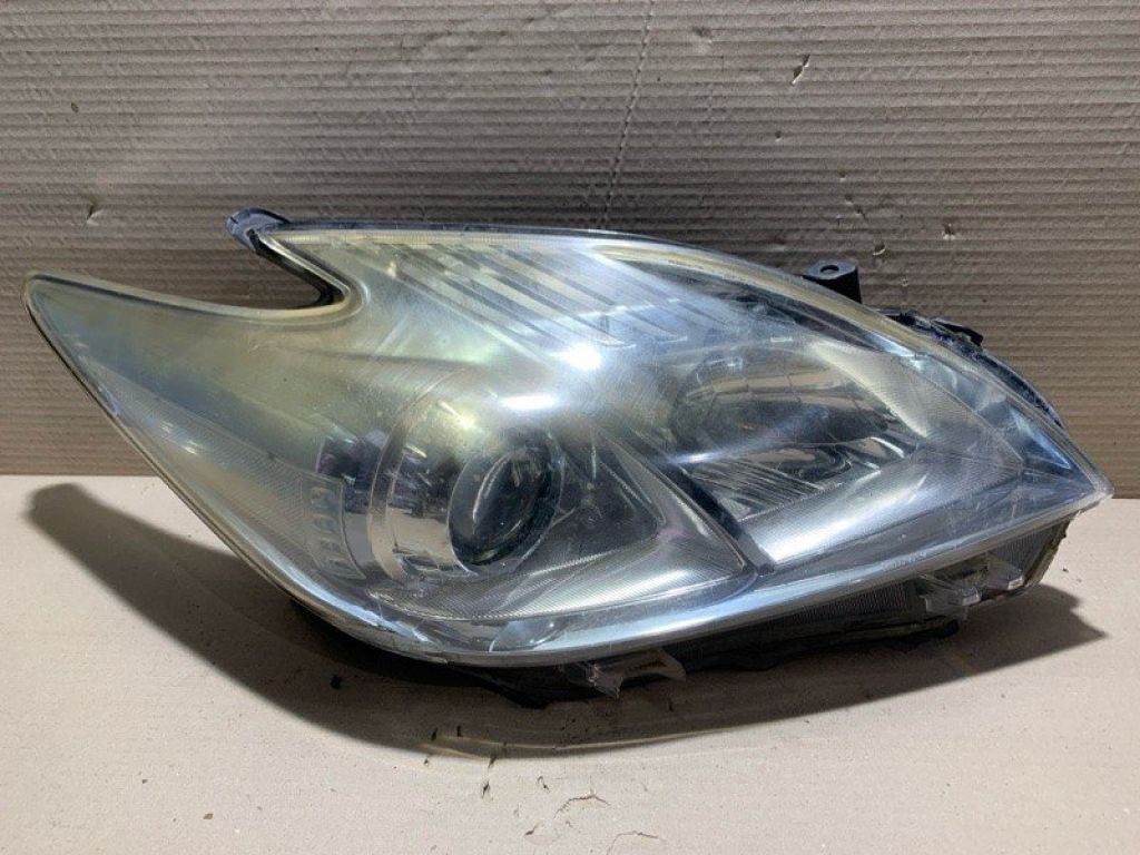 81130-47250 | Фара прав. TOYOTA PRIUS - 30 09-17