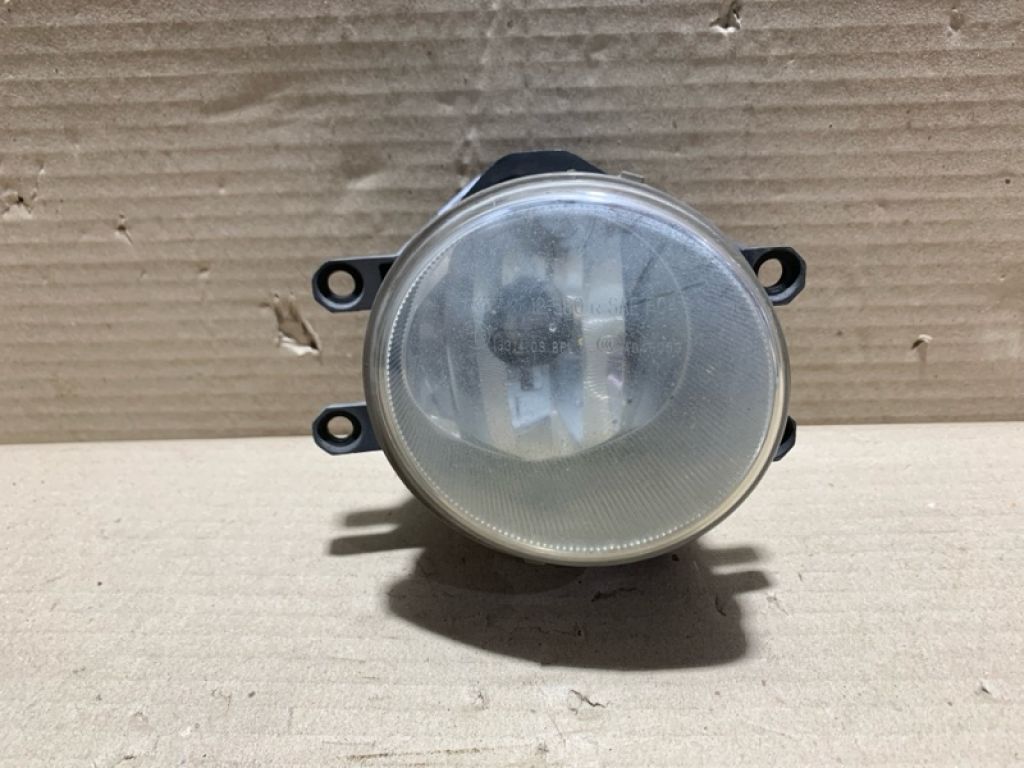 81210-12230 | Протитуманна фара прав. TOYOTA PRIUS - 30 09-17