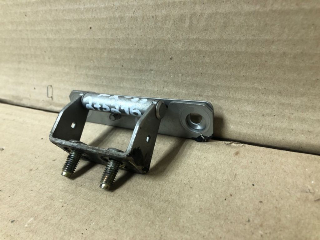 90401-CG000 | Петля кришки багажника лів. INFINITI FX S50 03-08 - Фото 3