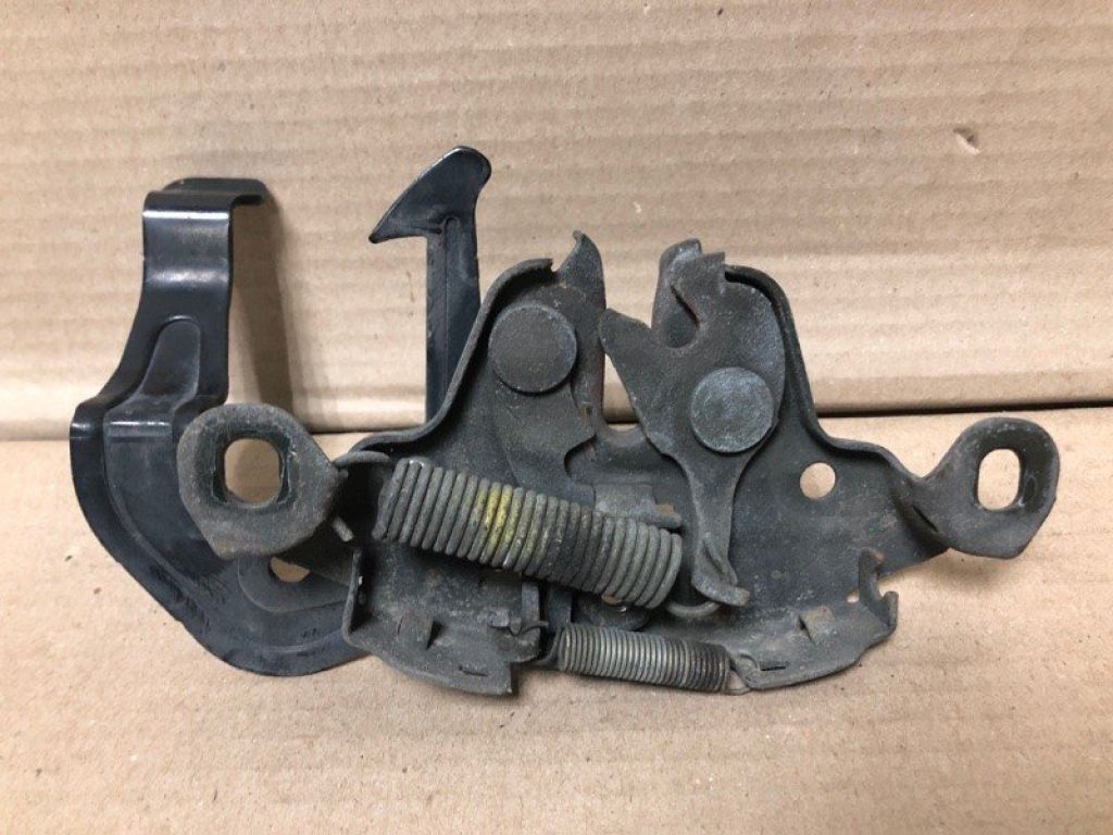 65601-CG000 | Замок капоту INFINITI FX S50 03-08 - Фото 2