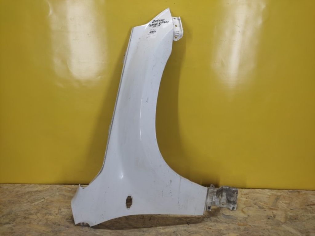 57610-65J10 | Крило переднє прав. SUZUKI GRAND VITARA 05-15