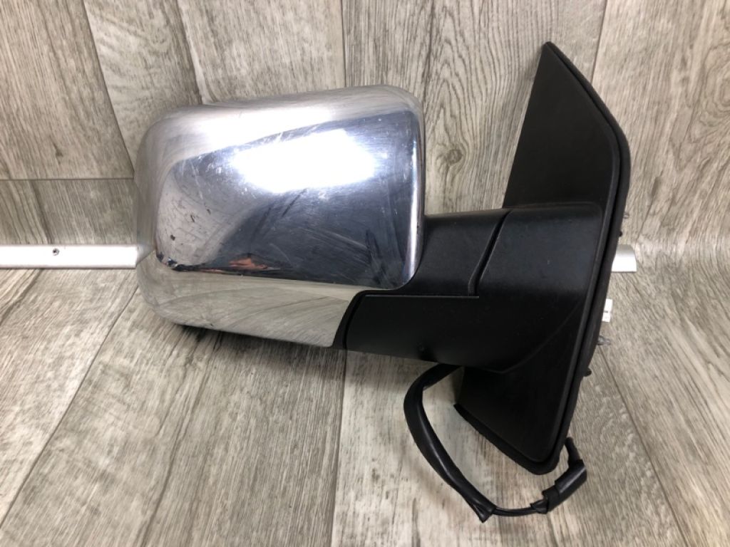 96301-ZC20A | Зеркало прав. NISSAN QX56 / TITAN / ARMADA 04-16