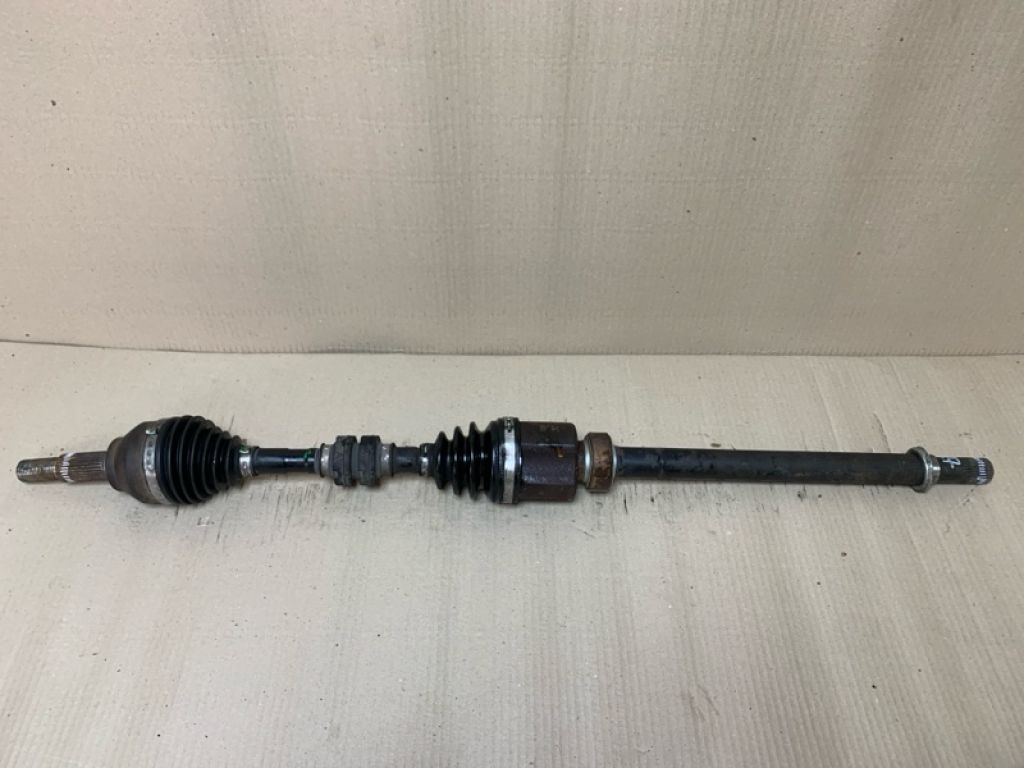 39100-JD22C | Привід передній прав. NISSAN QASHQAI 07-14