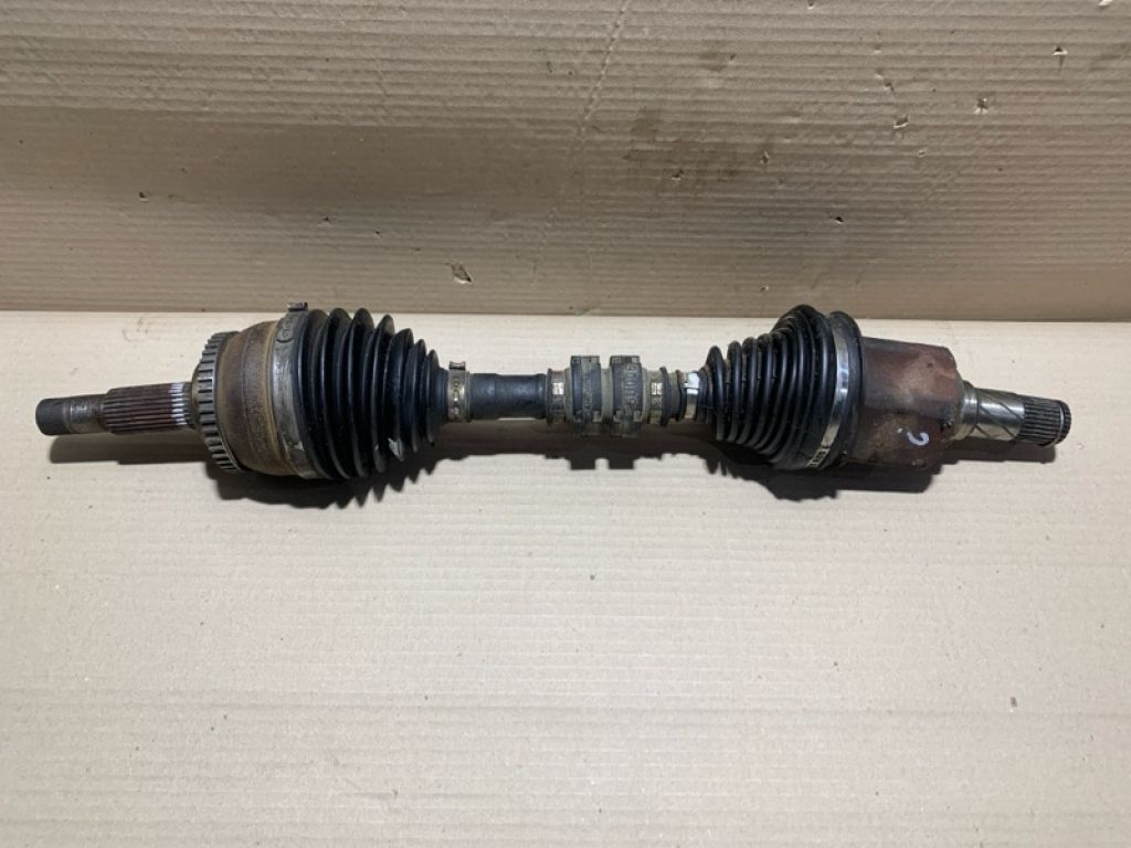 39101-8H710 | Привід передній лів. NISSAN X-TRAIL T30 01-07