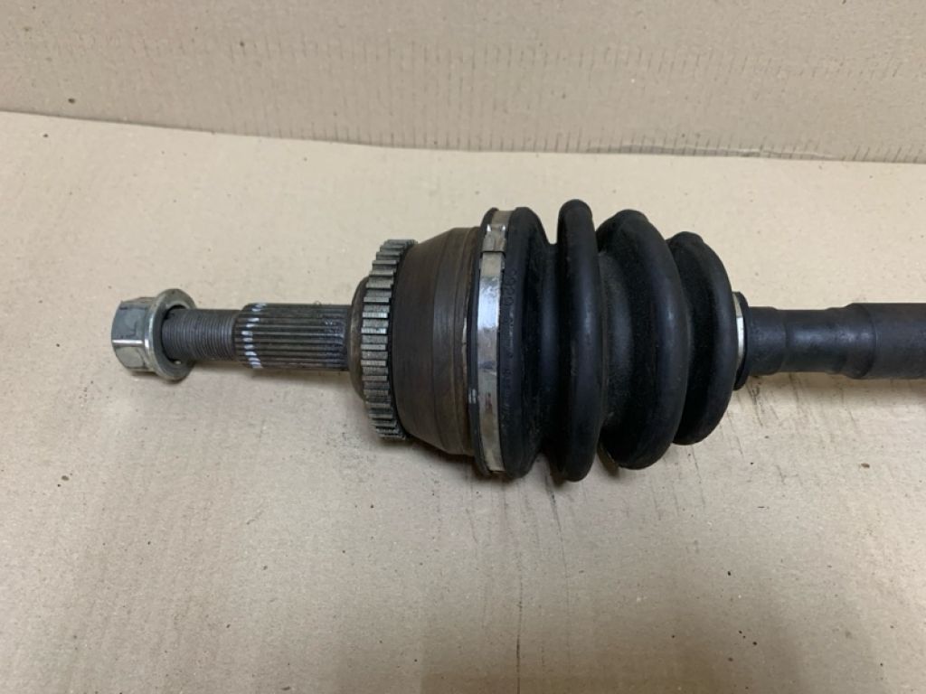 39100-8H615 | Привід передній прав. NISSAN X-TRAIL T30 01-07 - Фото 3