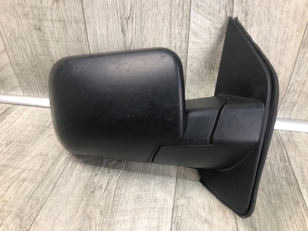 96301-ZR10A | Зеркало прав. NISSAN QX56 / TITAN / ARMADA 04-16