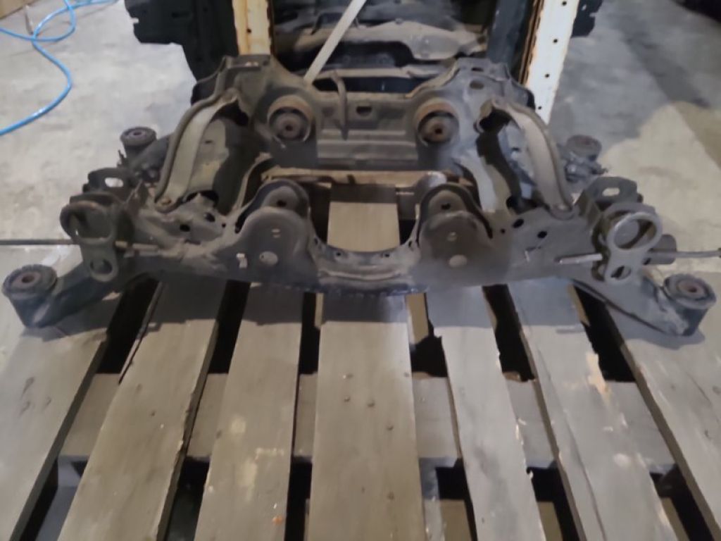 46800-65J01 | Балка задней подвески SUZUKI GRAND VITARA 05-15 - Фото 5