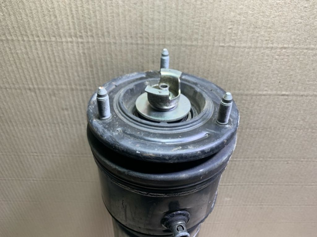 48090-50150 | Амортизатор задн. лів. LEXUS LS460 06-12 - Фото 3