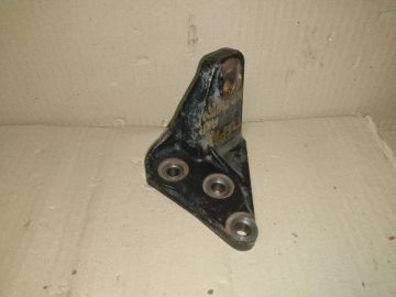 Кронштейн КПП лев. TOYOTA SOLARA 03-09