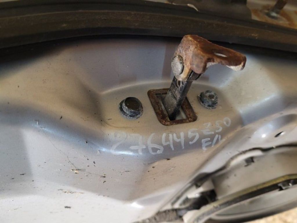 80430-CA01A | Обмежувач дверей передн. лів. NISSAN MURANO Z50 02-07