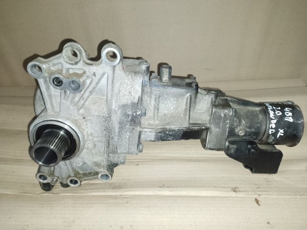 3200A067 | Раздаточная коробка MITSUBISHI OUTLANDER XL 05-13
