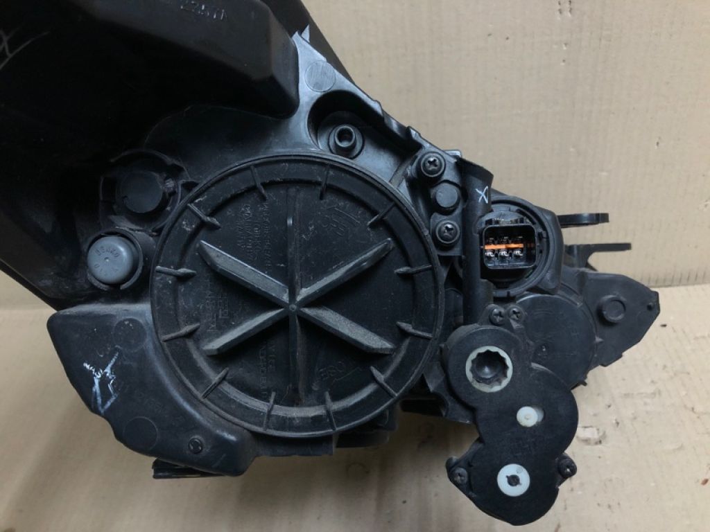 92101-3Y000 | Фара передн. лев. HYUNDAI ELANTRA MD 10-15 - Фото 11