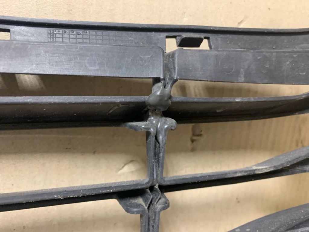 86560-3Y000 | Решітка переднього бампера HYUNDAI ELANTRA MD 10-15 - Фото 11