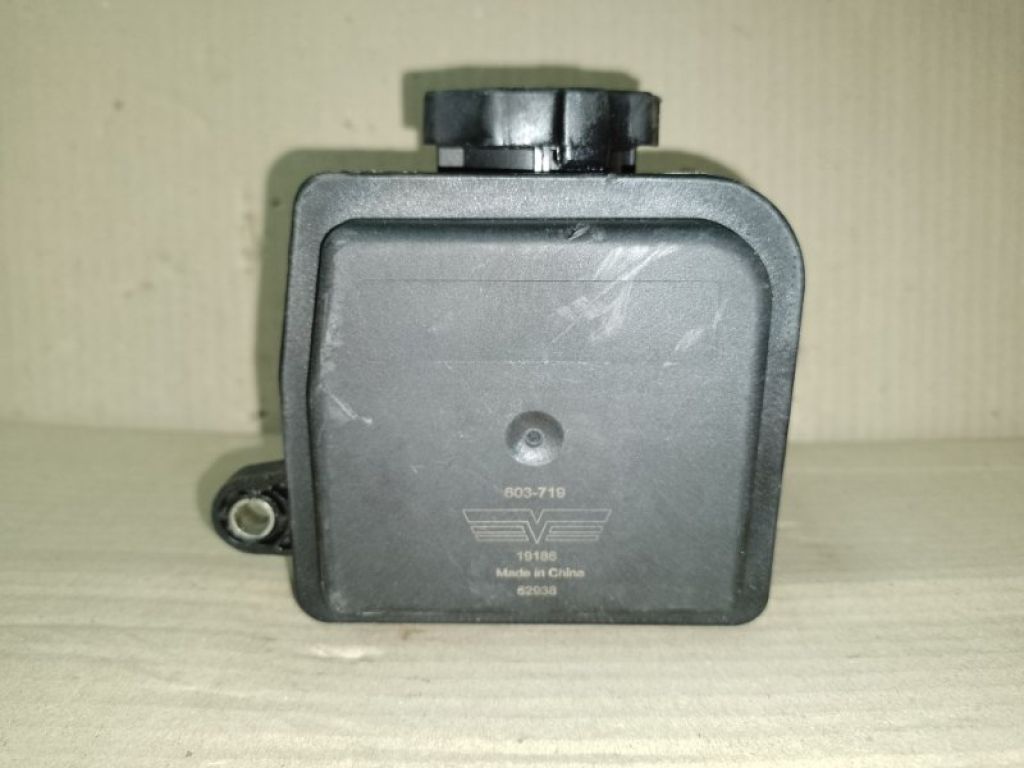 A 000 460 01 83 | Бачок ГУР MERCEDES M-CLASS W163 97-05 - Фото 2