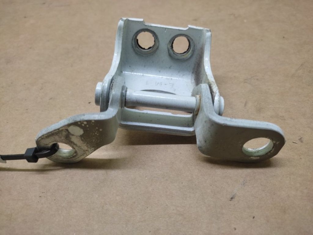 67910-TA5-A02ZZ | Петля двери верхняя задн. прав. ACURA MDX (YD3) 13-21 - Фото 3