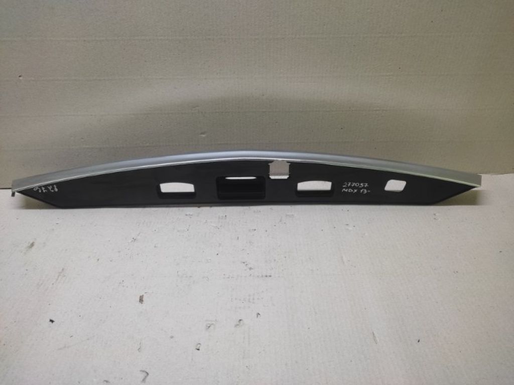 74890-TZ5-A02 | Панель подсветки номера ACURA MDX (YD3) 13-21