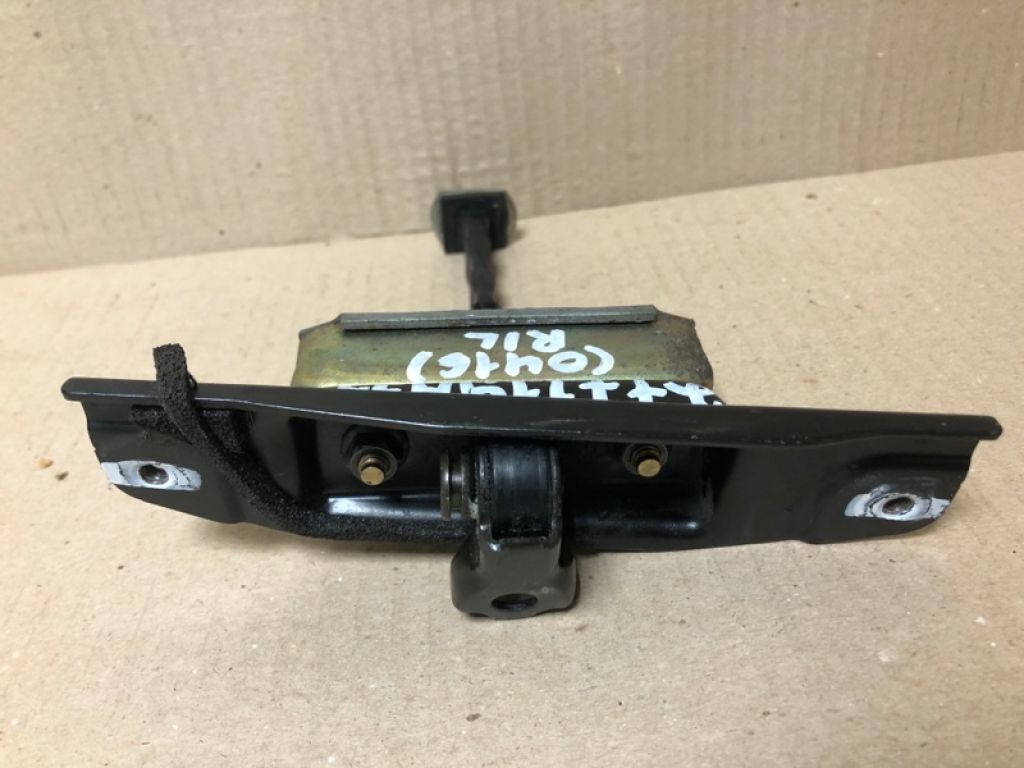 82431-EG000 | Обмежувач дверей задн. лів. INFINITI M35/M45 04-10 - Фото 2